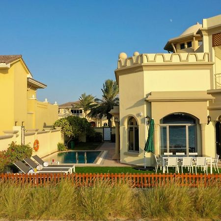 The S Holiday Homes - Luxurious 5 Bedrooms Villa At Palm Jumeirah With Private Swimming Pool And Private Beach Access Dubai Exterior foto